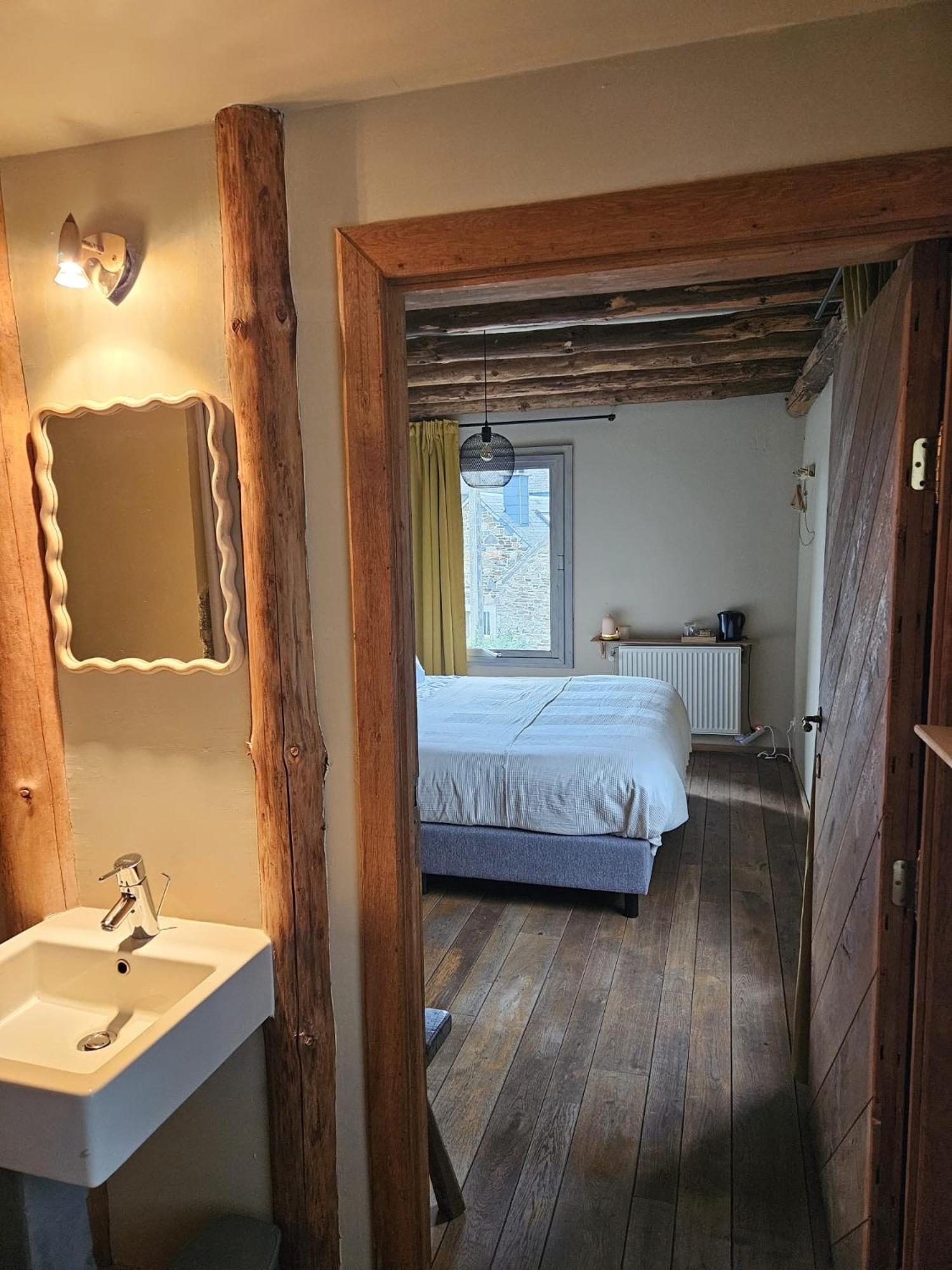 Buteo Chambres D'Hotes & Espresso Lesterny Esterno foto